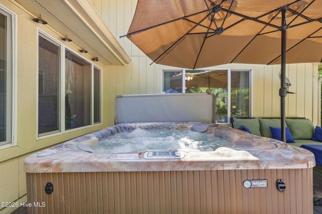 8 Niblick Court, Calabash, NC 28467