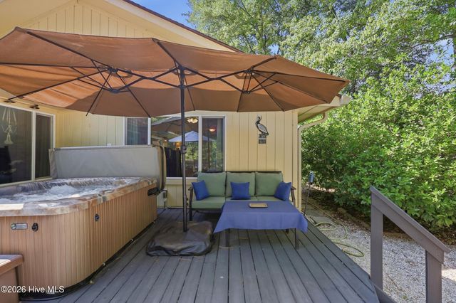 8 Niblick Court, Calabash, NC 28467