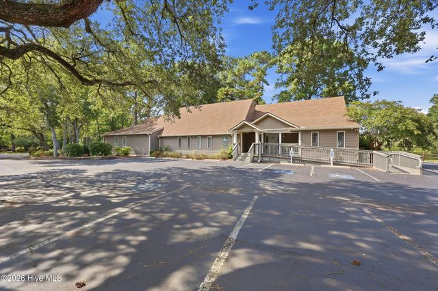 8 Niblick Court, Calabash, NC 28467
