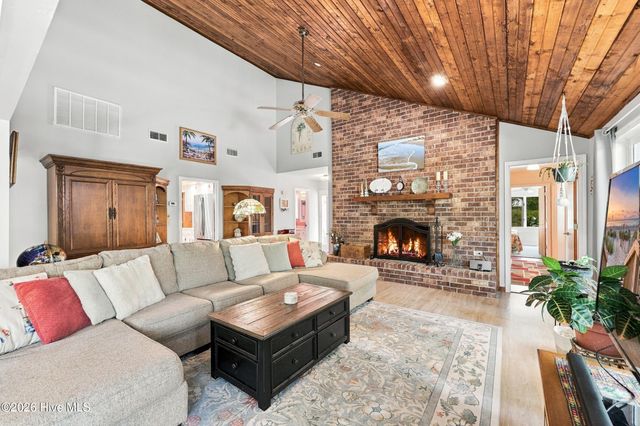 8 Niblick Court, Calabash, NC 28467