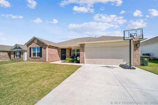 23667 E 115th Street S, Broken Arrow, OK 74014