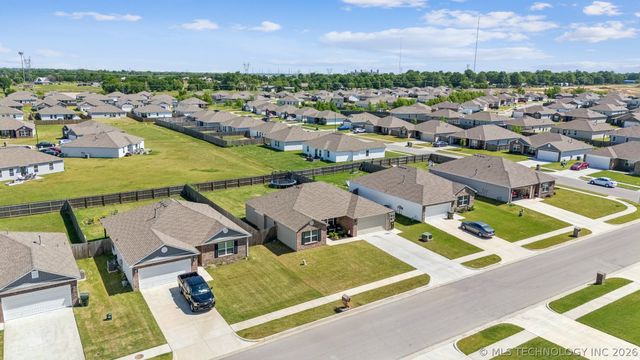 23667 E 115th Street S, Broken Arrow, OK 74014