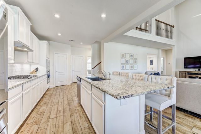 219 Bentwater Lane, Clute, TX 77531