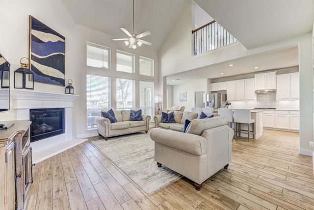 219 Bentwater Lane, Clute, TX 77531