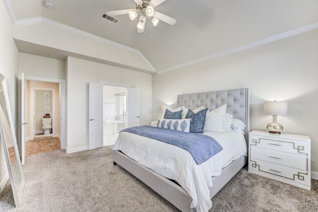 219 Bentwater Lane, Clute, TX 77531