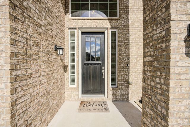 219 Bentwater Lane, Clute, TX 77531