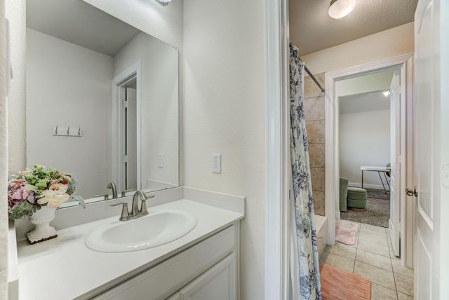 219 Bentwater Lane, Clute, TX 77531