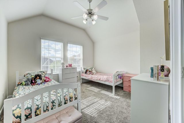 219 Bentwater Lane, Clute, TX 77531