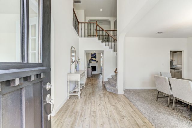 219 Bentwater Lane, Clute, TX 77531