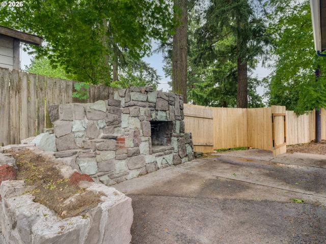 2615 K St, Vancouver, WA 98663