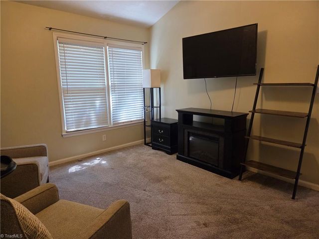 3233 Cypress Park Road D, Greensboro, NC 27407
