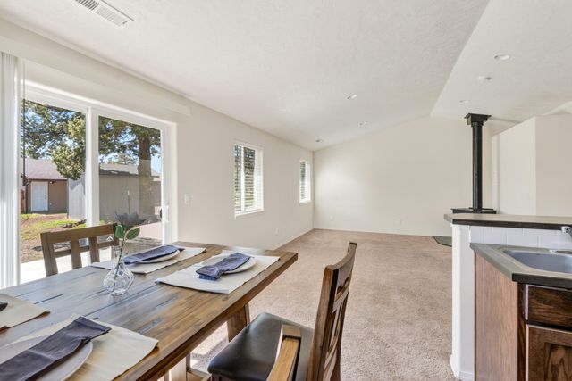 5597 SW Elkhorn Lane, Terrebonne, OR 97760