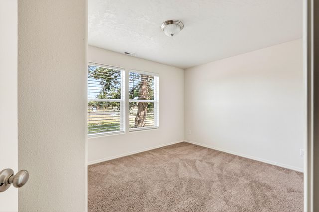 5597 SW Elkhorn Lane, Terrebonne, OR 97760