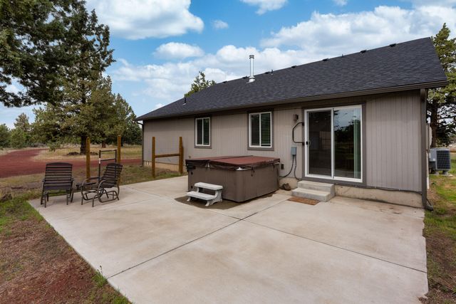 5597 SW Elkhorn Lane, Terrebonne, OR 97760