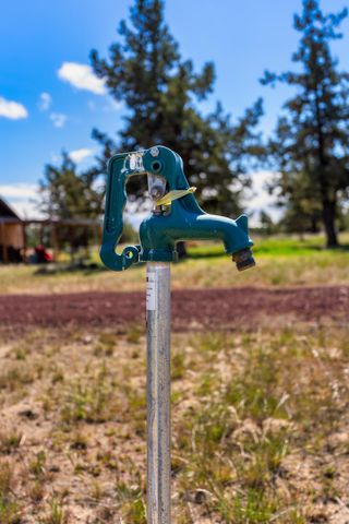 5597 SW Elkhorn Lane, Terrebonne, OR 97760