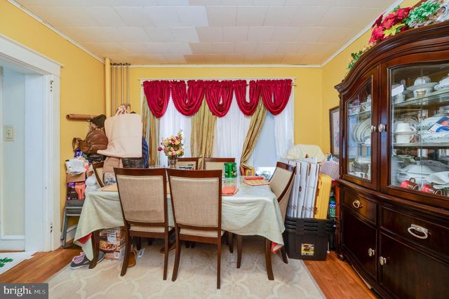 826 DOUGLASS ST, Wyomissing, PA 19610
