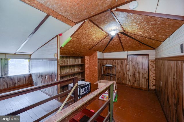 826 DOUGLASS ST, Wyomissing, PA 19610
