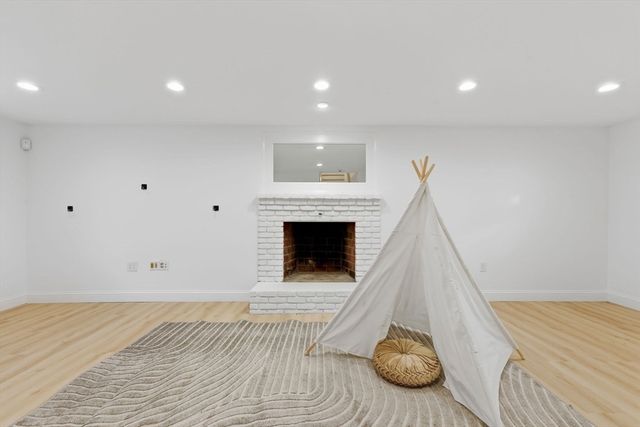 Six Glen Drive, Lynnfield, MA 01940