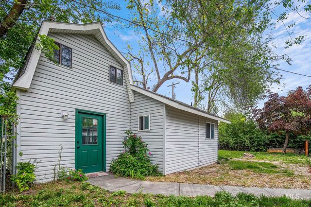 2613 N Woody Dr., Boise, ID 83703