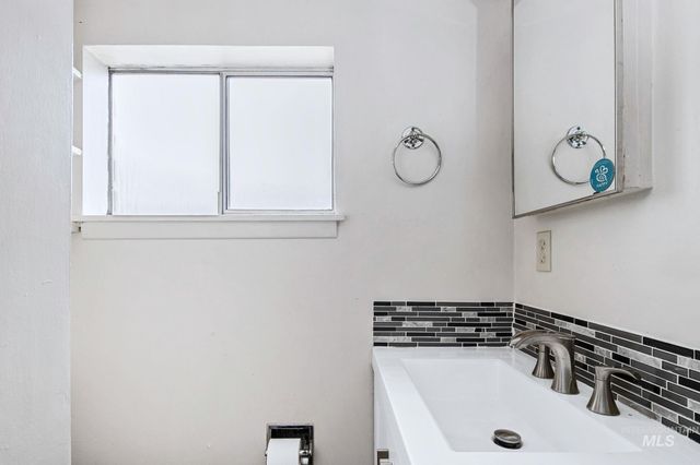 2613 N Woody Dr., Boise, ID 83703