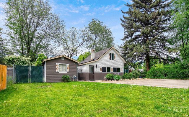 2613 N Woody Dr., Boise, ID 83703