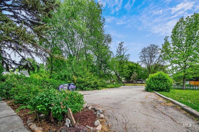 2613 N Woody Dr., Boise, ID 83703