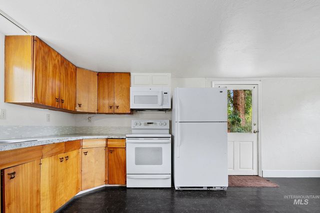 2613 N Woody Dr., Boise, ID 83703