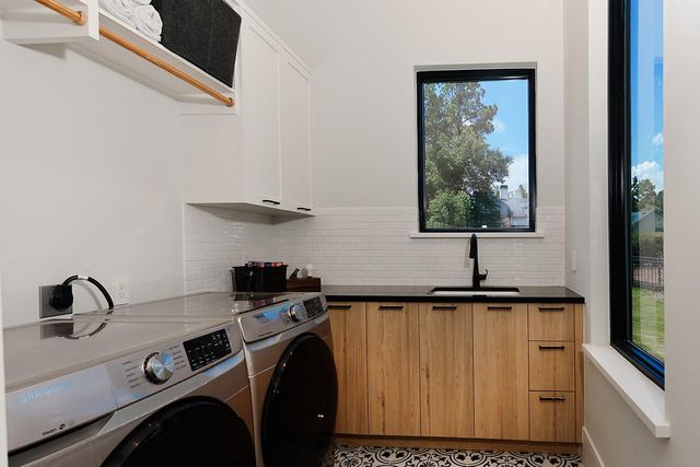 425 N Copa Palm Loop, Montgomery, TX 77316