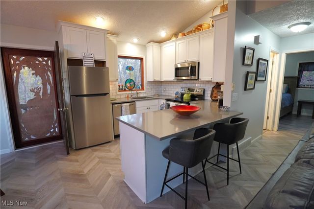 2319 Camille Road SW, Sherrodsville, OH 44675