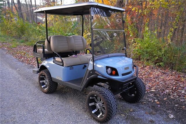 2319 Camille Road SW, Sherrodsville, OH 44675