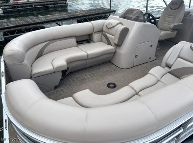 2319 Camille Road SW, Sherrodsville, OH 44675