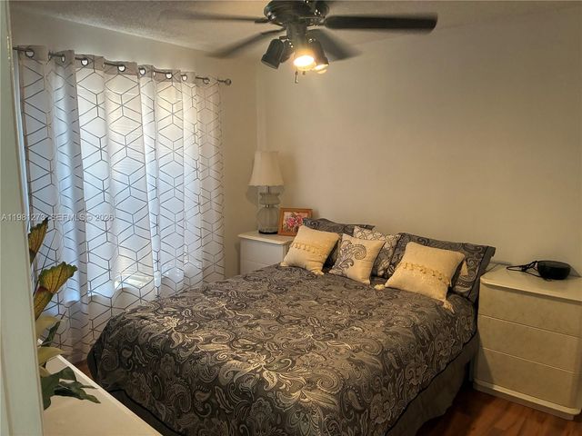 18175 NW 61st Ave 0, Hialeah, FL 33015