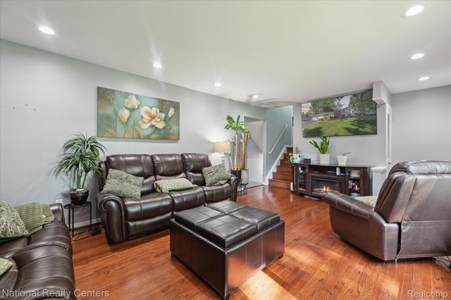 5605 Kingfisher Lane, Independence Charter Township, MI 48346