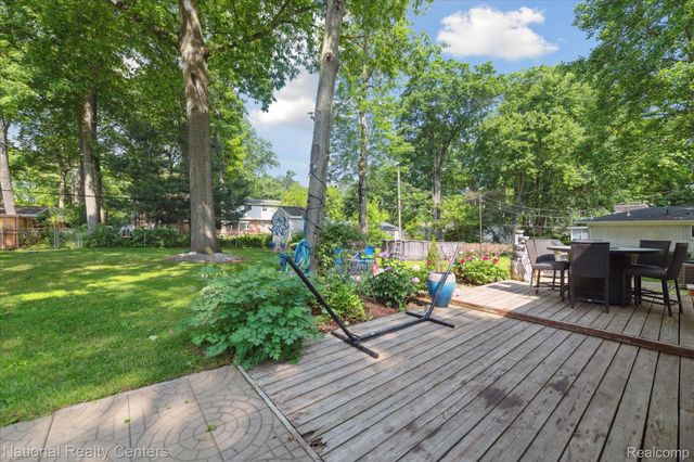 5605 Kingfisher Lane, Independence Charter Township, MI 48346