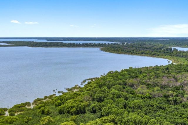 9209 Rolling Meadow Way, Denton, TX 76207