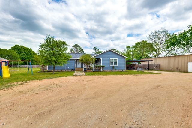 213 S Busby Street, Tioga, TX 76271