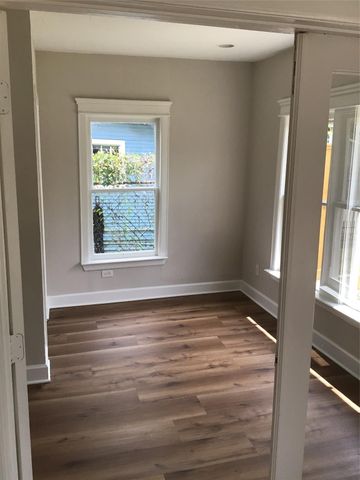 802 E 32nd Street, Houston, TX 77022