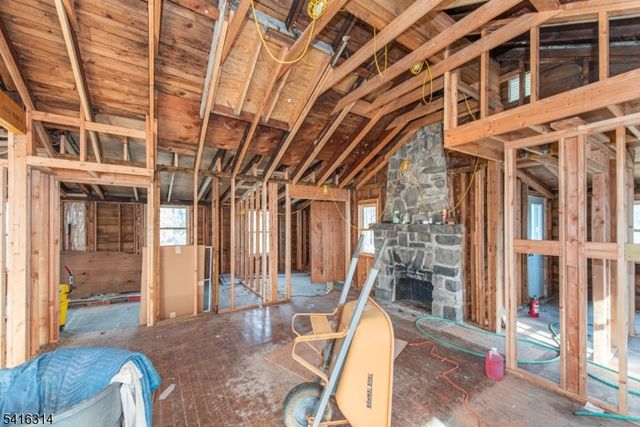 18 Oak Ln M, Montville Twp., NJ 07045