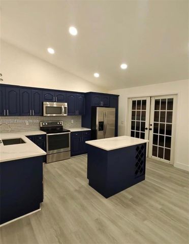 1430 SW 85th Ter, Pembroke Pines, FL 33025