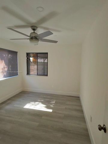 1430 SW 85th Ter, Pembroke Pines, FL 33025