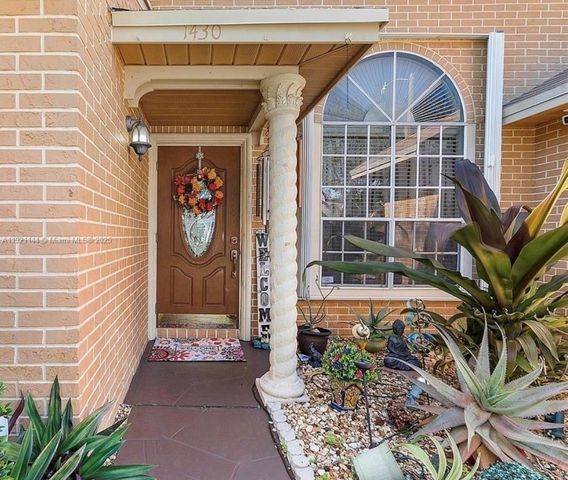 1430 SW 85th Ter, Pembroke Pines, FL 33025