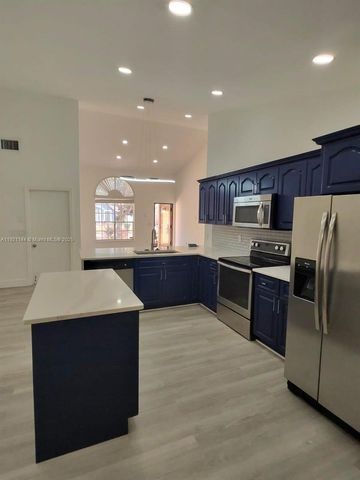 1430 SW 85th Ter, Pembroke Pines, FL 33025