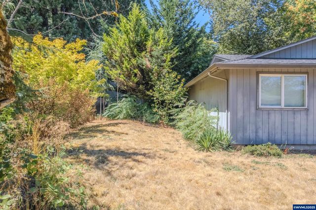 304 Boone Rd SE, Salem, OR 97306