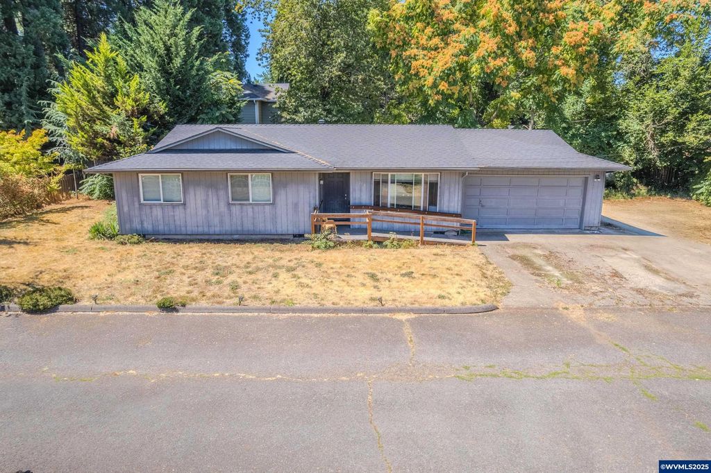 304 Boone Rd SE, Salem, OR 97306
