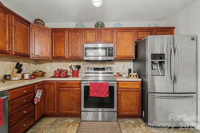 4206 Bentley Drive, Randleman, NC 27317