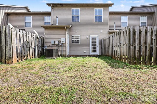 4206 Bentley Drive, Randleman, NC 27317