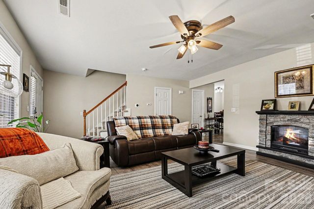 4206 Bentley Drive, Randleman, NC 27317