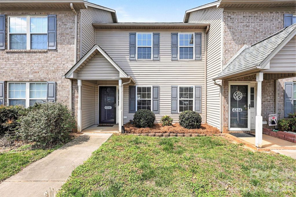4206 Bentley Drive, Randleman, NC 27317