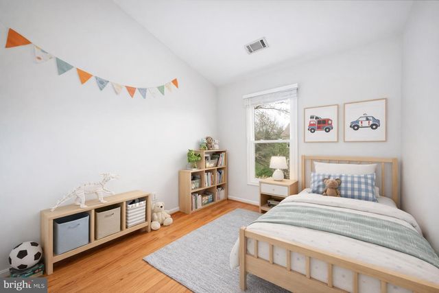 1501 TEMPLETON PL, Rockville, MD 20852