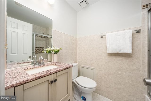 1501 TEMPLETON PL, Rockville, MD 20852